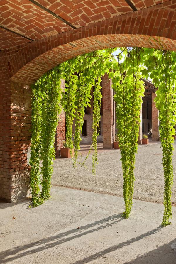 Marchesi Incisa Winery Lodge Rocchetta Tanaro Buitenkant foto